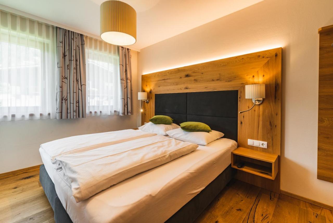 Haus Sabrina - Ferienwohnungen Saalbach-Hinterglemm Ngoại thất bức ảnh
